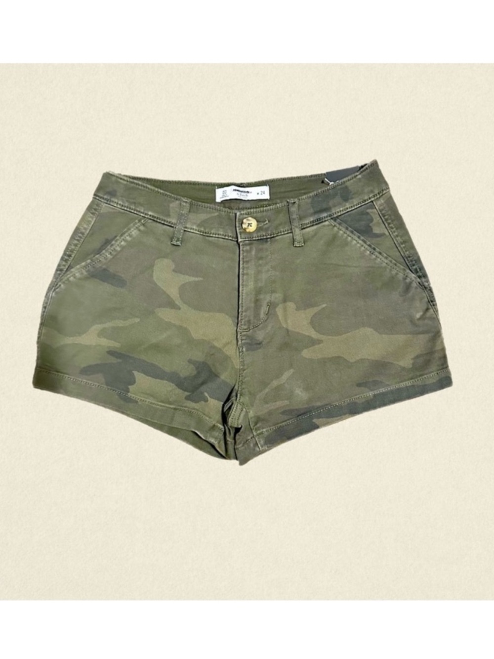 Abercrombie & Fitch Green Camo Shorts NWT.